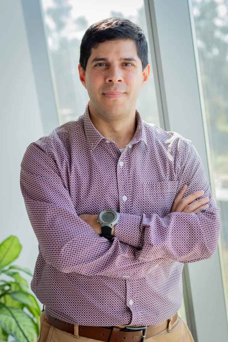 Rodrigo Agostino, integrante del equipo de Working Team Pilar — Adm. de empresas